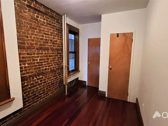 3rd image of 434 E 76th St #10A