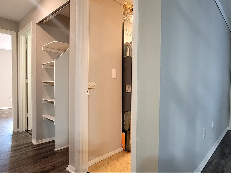 314 - 322 Kenbrook Drive — Photo 17