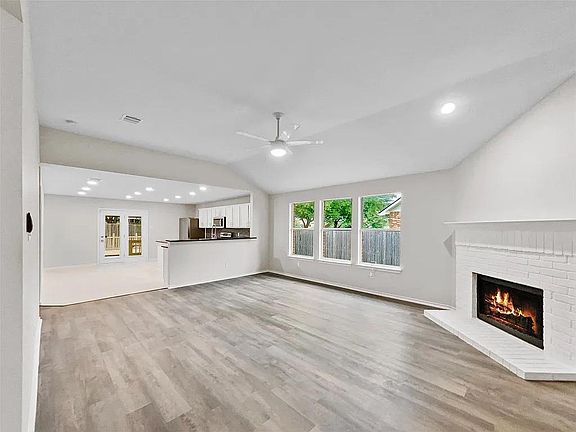 2nd image of 9448 Pastime Ct