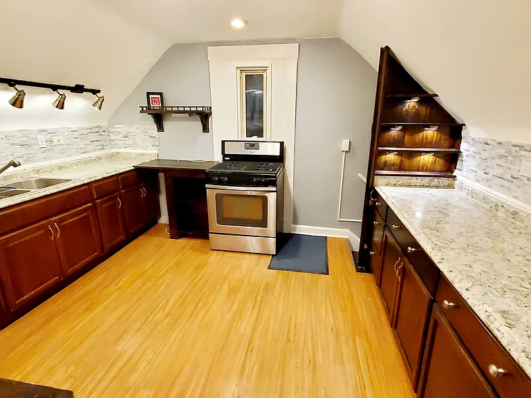 1281 Cranford Ave #3 — Photo 32