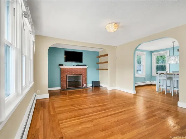 416 Lighthouse Road, New Haven, CT 06512