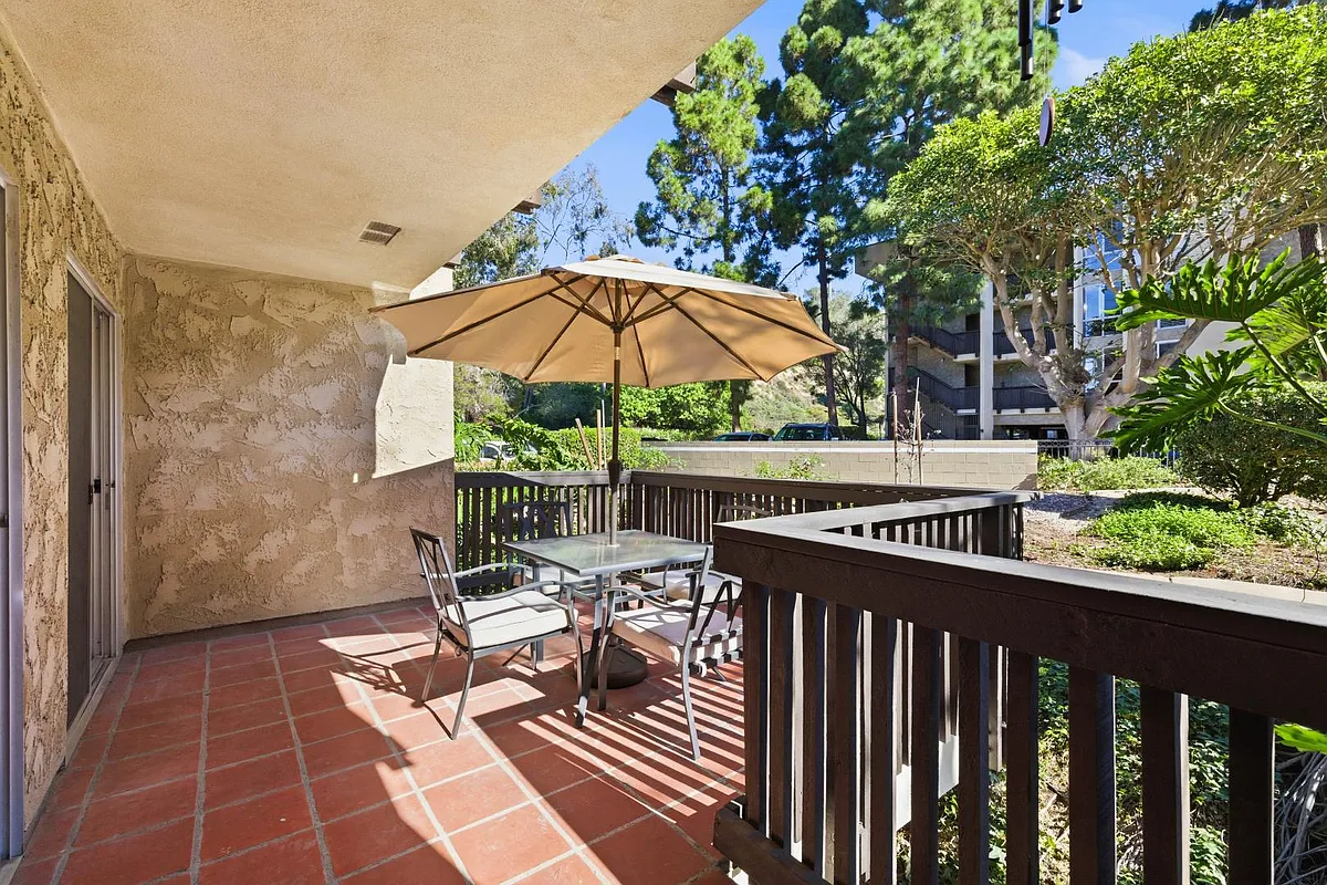 Unit Photo - 6202 Friars Rd #125