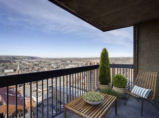 1310 14th Ave SW #1704, Calgary, AB T3C3S3