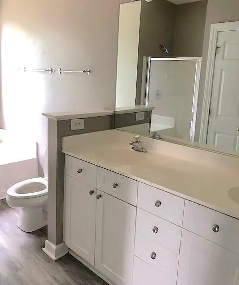 505 S Elgin Ct — Photo 3