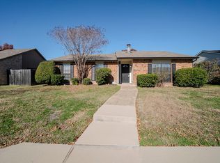 8213 Woodside Rd, Rowlett, TX 75088