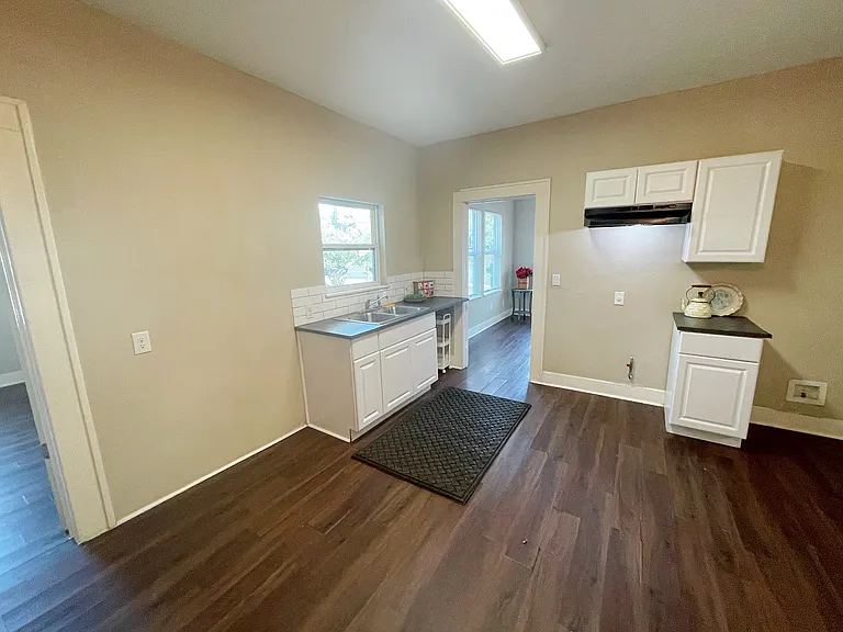 1425 Quintana Rd #1 — Photo 10