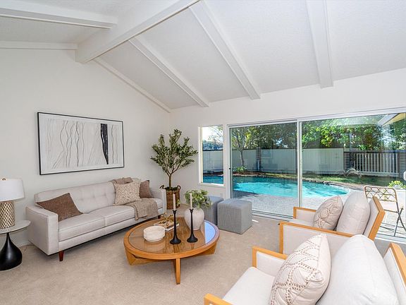 4th image of 2625 Hidden Valley Drive