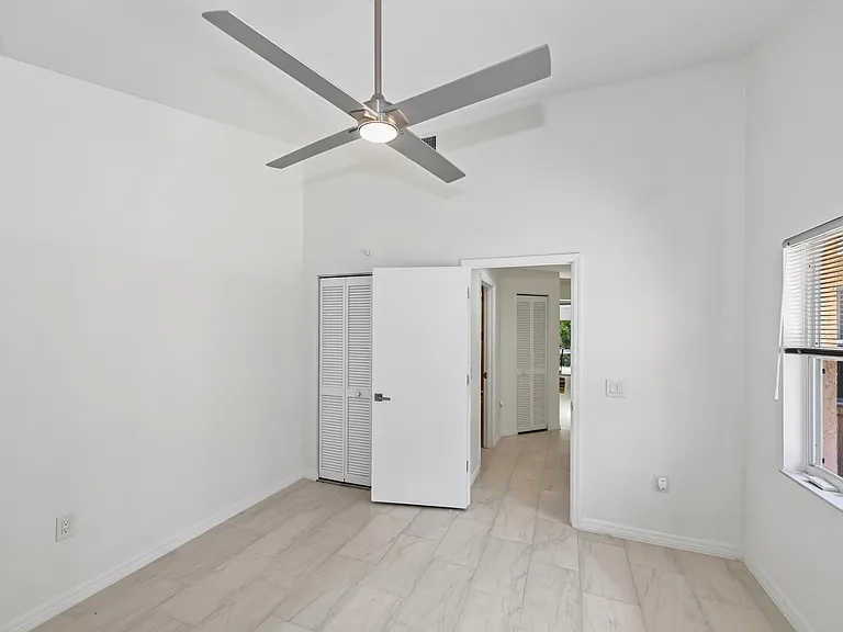 5623 Monte Rosso Rd — Photo 29