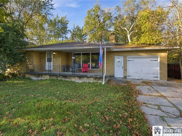 262 Englewood Ave, Buffalo, NY 14214