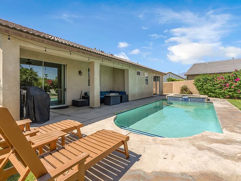 47383 Bahama Ct — Photo 6
