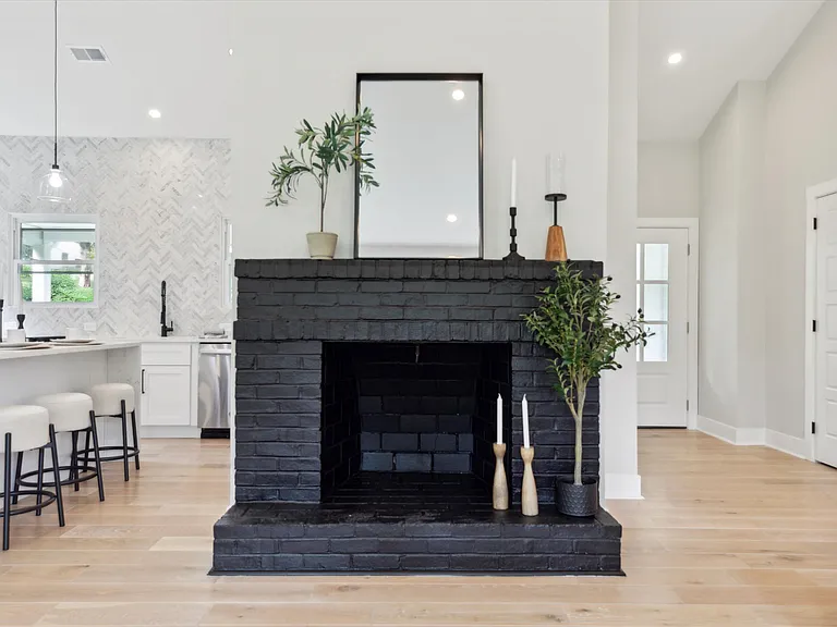 104 Furlong Ave — Photo 11