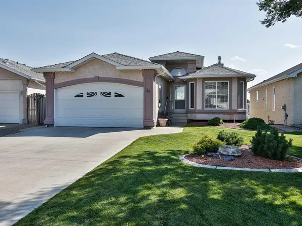 34 N Fairmont Cres S, Lethbridge, AB T1K 7G3