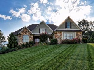 2868 Highland Grove Dr, Johnson City, TN 37615