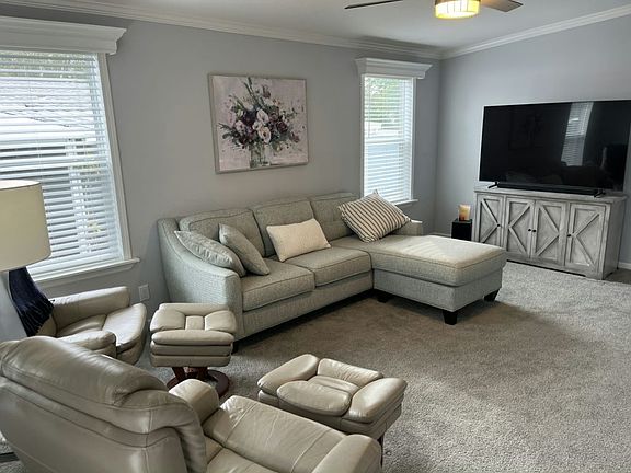 4th image of 325 Killarney Cay