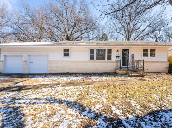 1924 S Newton Avenue, Springfield, MO 65807