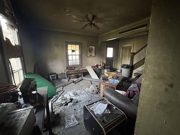 5th image of 1087 Circle Dr