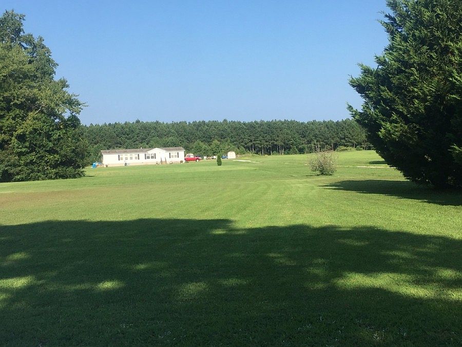 2nd image of 5735 Castle Hill Rd
