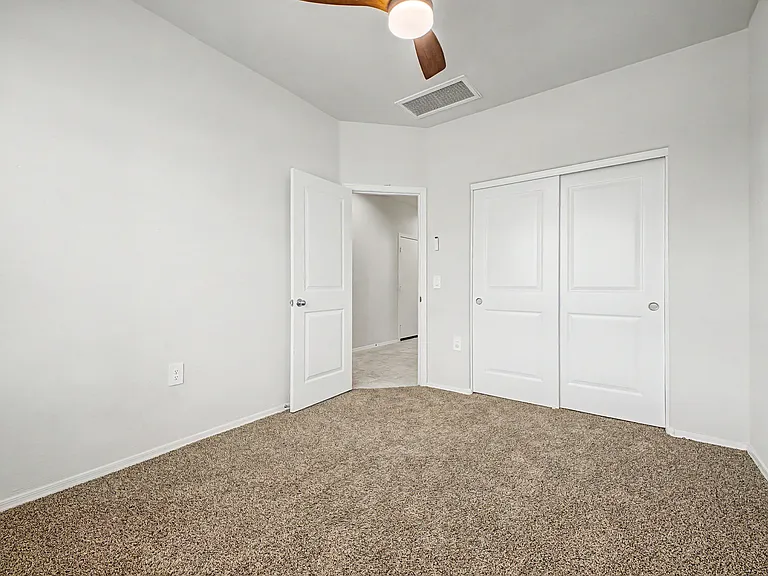 1302 W Raymond Ave — Photo 22