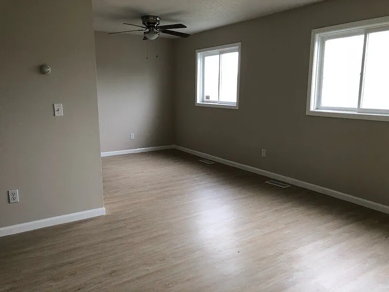 3359 Mahoney Dr — Photo 2