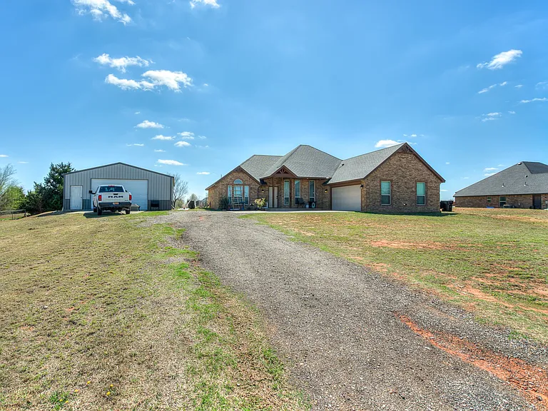 2265 County Road 1258 — Photo 4