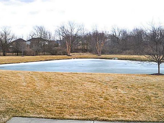 3rd image of 3871 Heathfield Ct