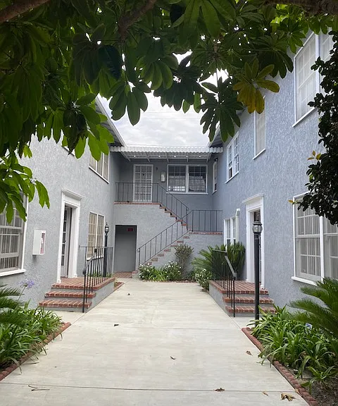 719 E Carson St #9 — Photo 4