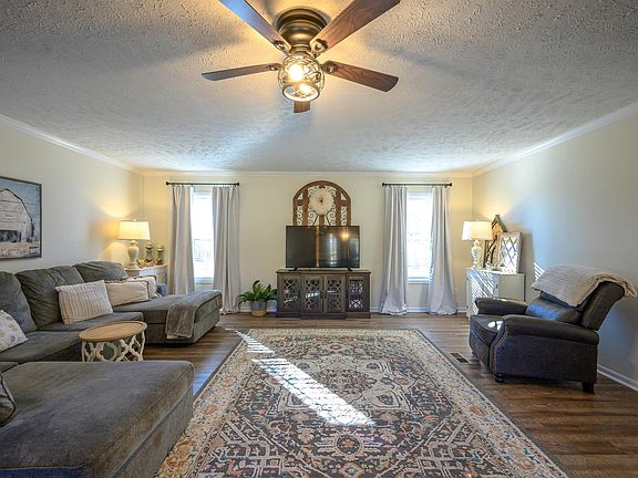 4th image of 55 Kelley Rd