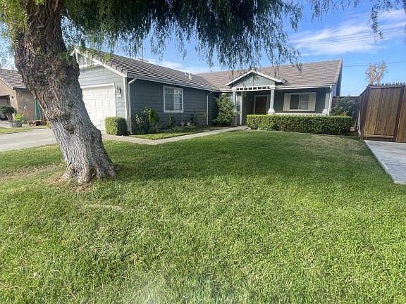 2nd image of 4825 Wild Rose Dr