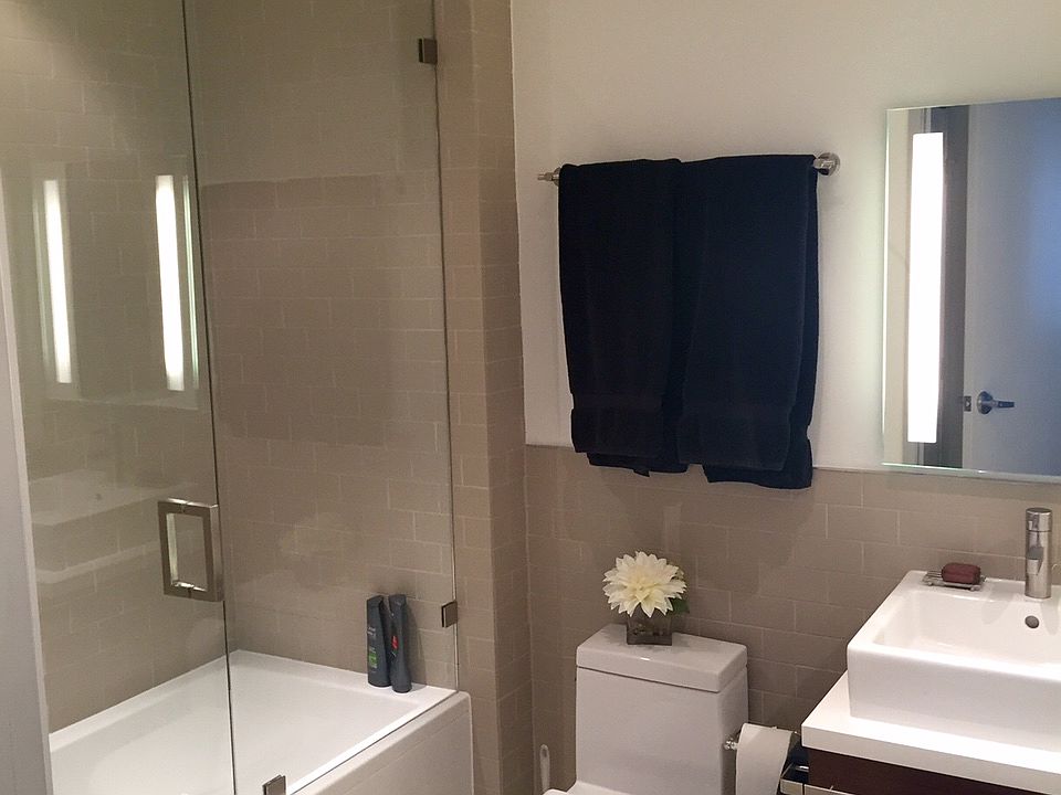 2nd image of 6735 Yucca St. #4th