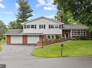 1143 Aquilla Dr, Lancaster, PA 17601