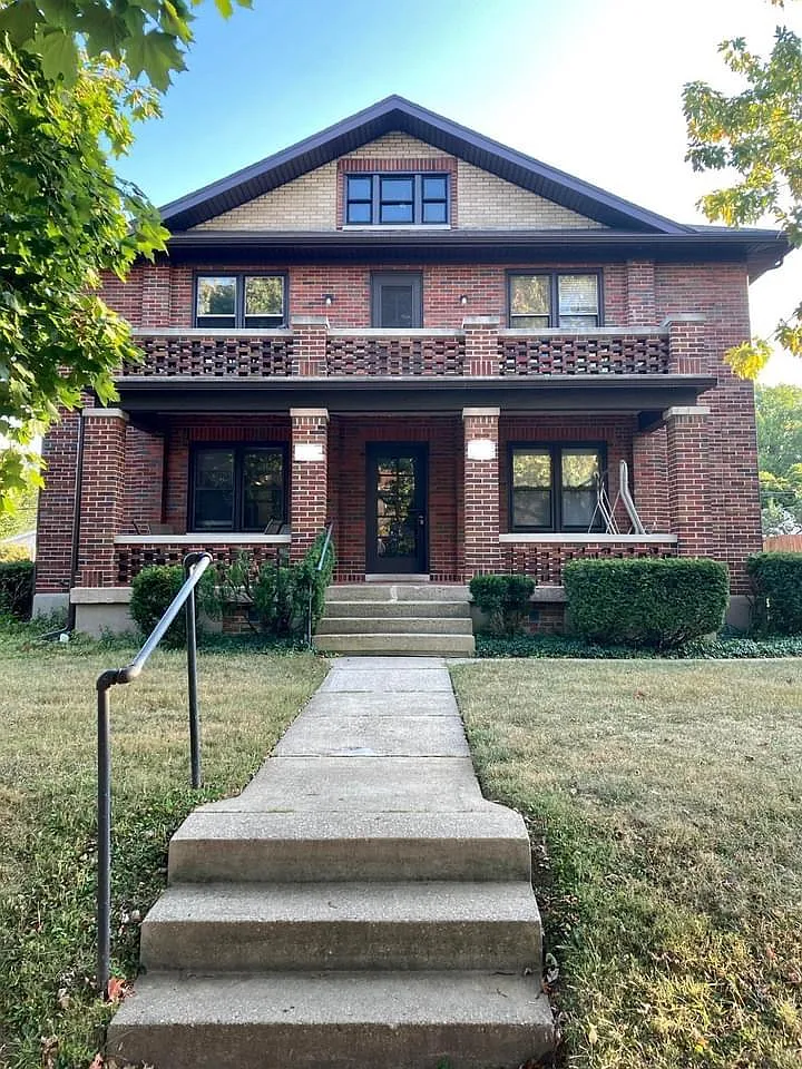 226 E Monteray Ave — Photo 1