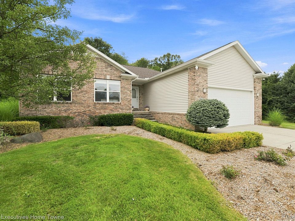 1st image of 3059 Wexford Cir