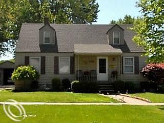 26853 SOUTHWESTERN HWY_front