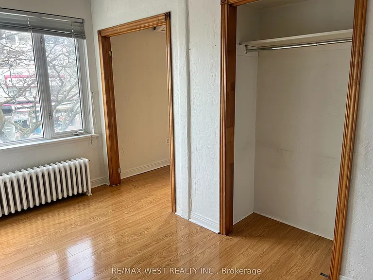 4902 Dundas St W #1 — Photo 16