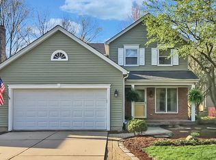 1146 Wintergreen Ter, Batavia, IL