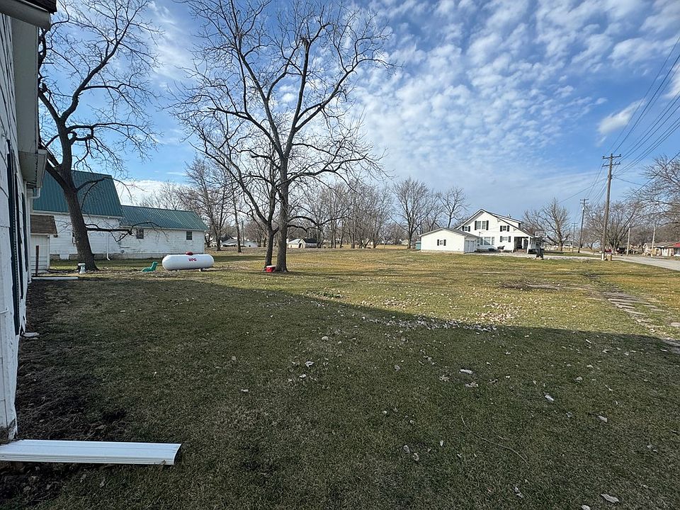 2nd image of 302 S Lincoln St