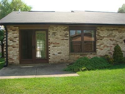 3rd image of 140 Wrenwood Ct