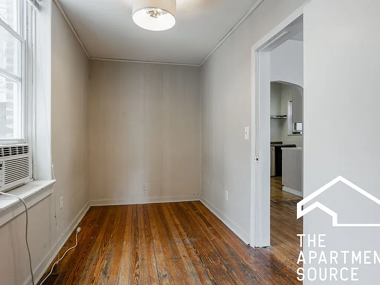 2334 N Wayne Ave #1R — Photo 6