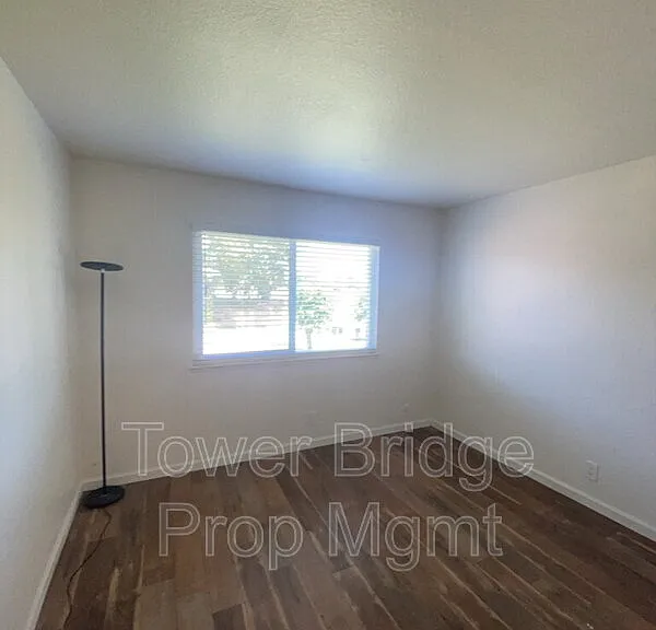 9098 Pinata Way #2 — Photo 5