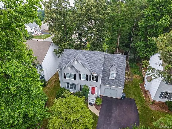 2nd image of 9024 Singletree Ln