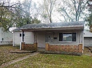 14 Redbank Dr, Fairborn, OH 45324