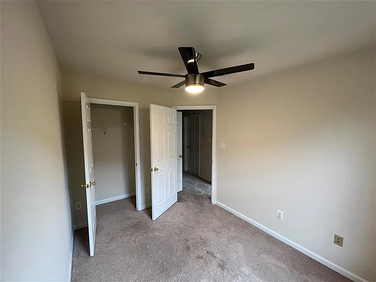 1008 Harrison Cir — Photo 4