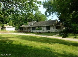 712 Spruce St, Manistee, MI 49660