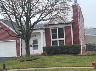 1475 Moss Ct, Aurora, IL 60504