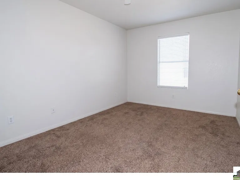 5611 Bertha Dr — Photo 10