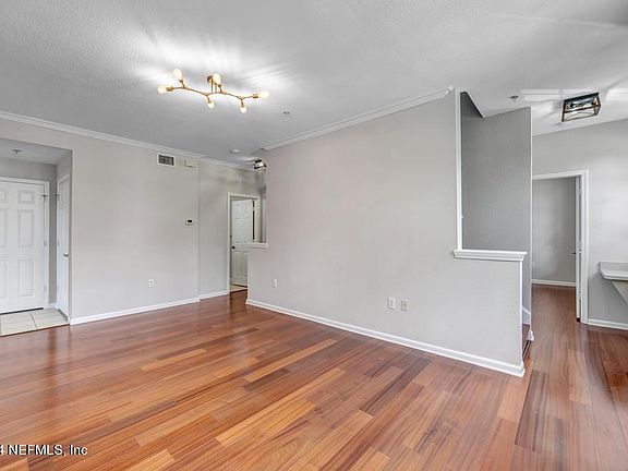 5th image of 10075 GATE Parkway N #510