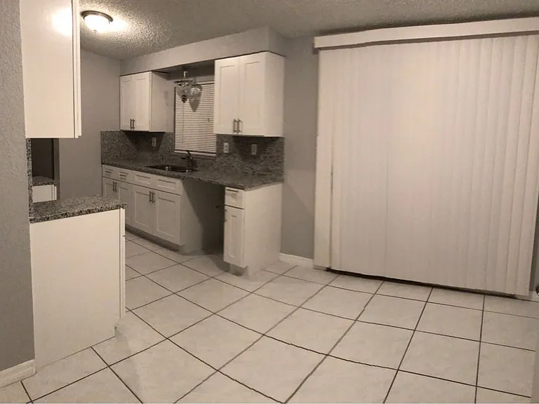 355 Weathersfield Ave — Photo 12