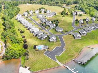 36 Lands End Cir, Union Hall, VA 24176