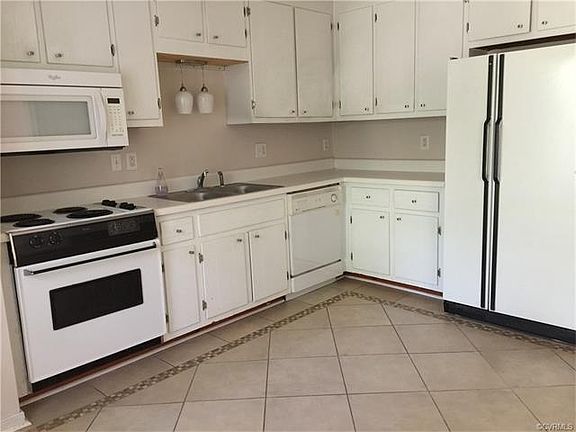 3rd image of 6173 Retreat Hill Ln