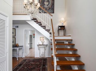 2522 Mountain Brook Cir, Birmingham, AL 35223